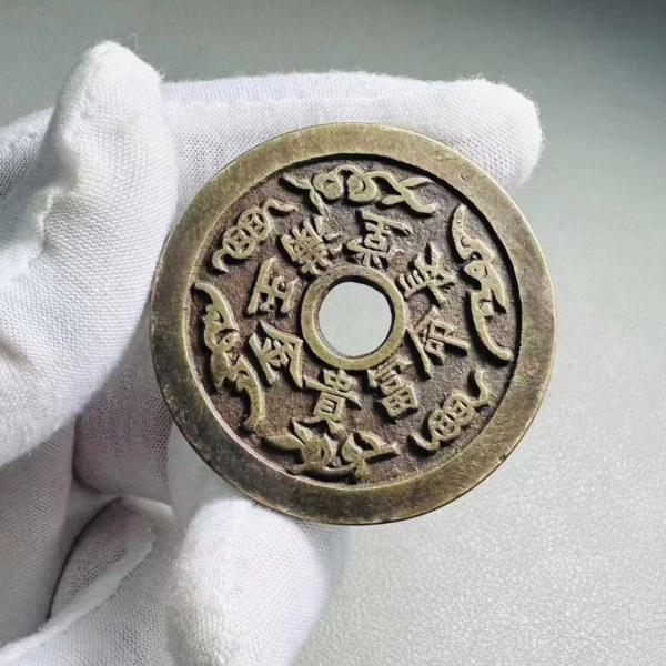 A house full of gold and jade, long life, wealth and honor; The crane and the deer in spring